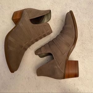 NEW Steven By Steve Madden Dova Slip-On Boot Size 8